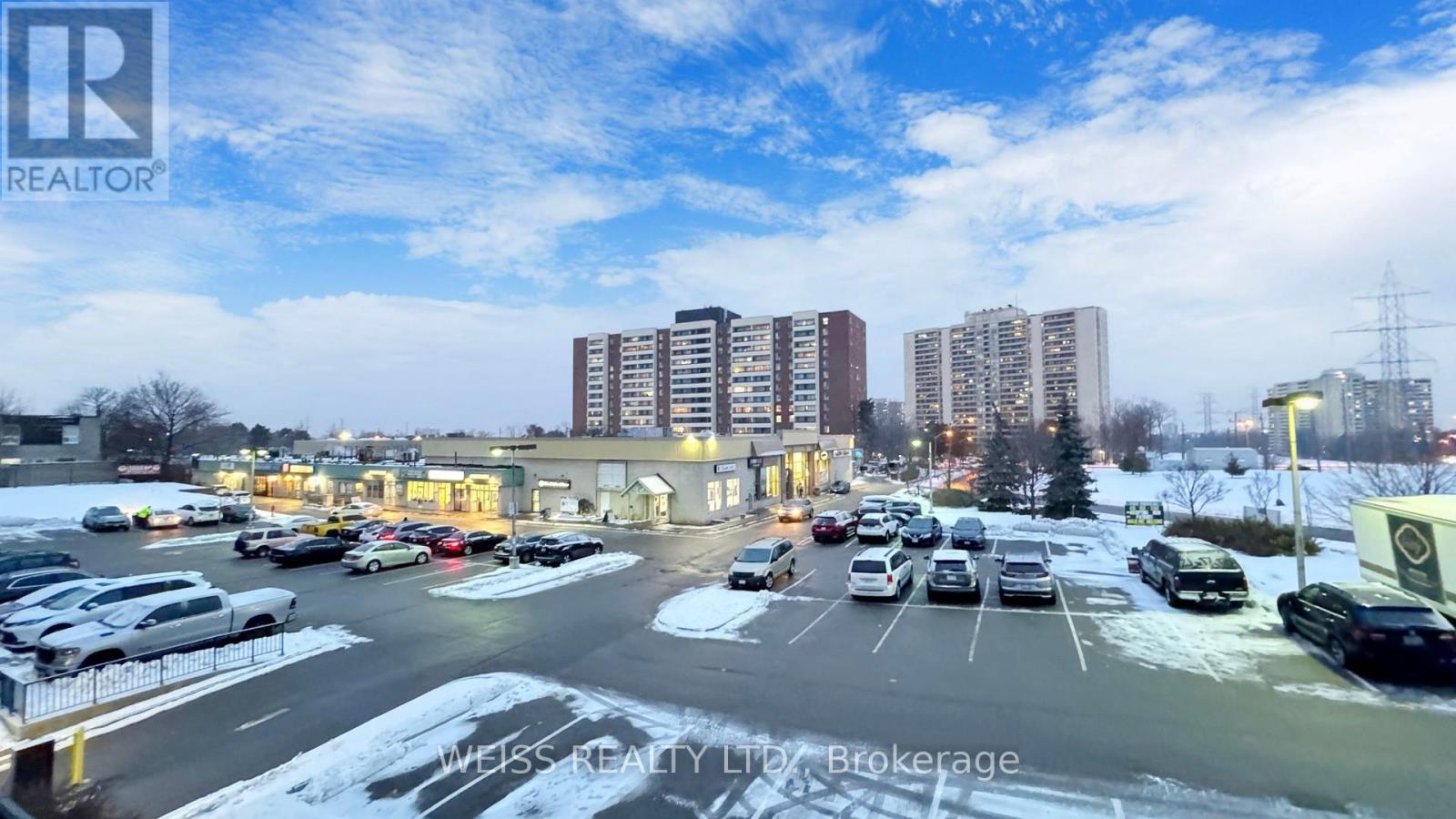 R - 45 FOUR WINDS DRIVE, Toronto, Ontario