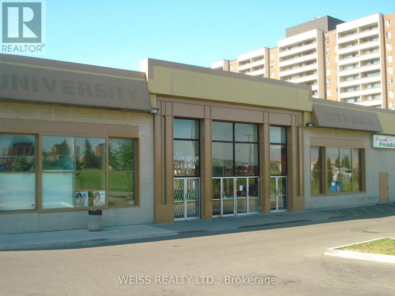 R - 45 Four Winds Drive, Toronto, Ontario  M3J 2T6 - Photo 10 - W12806112