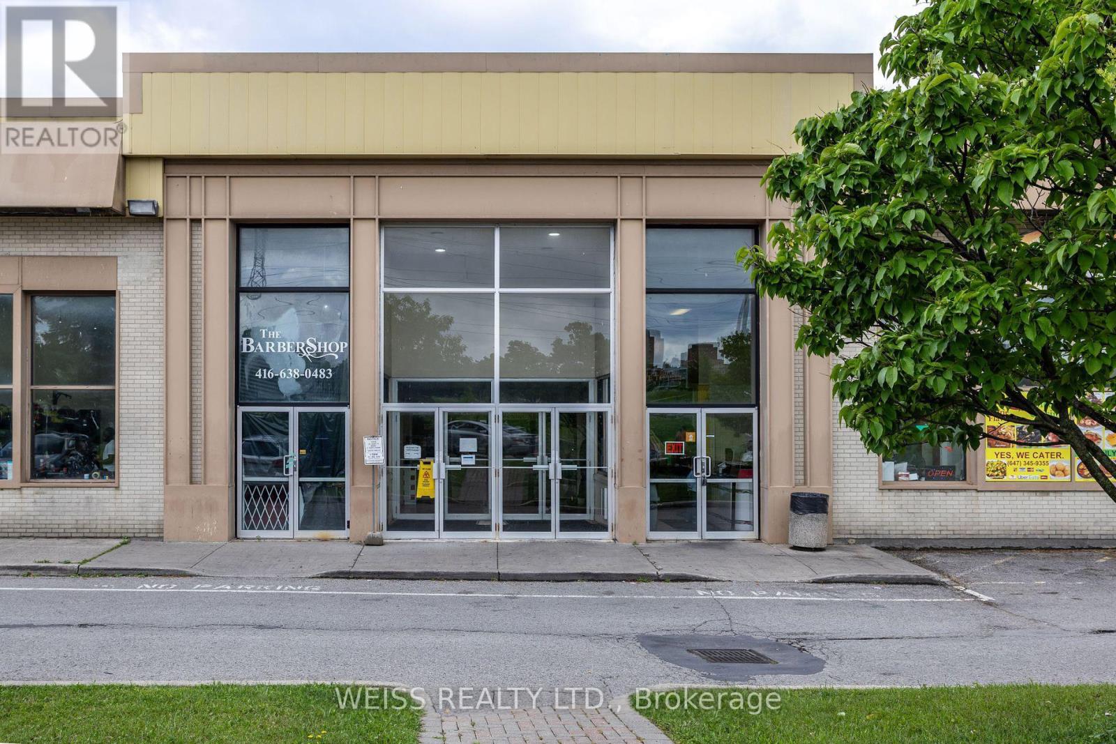 R - 45 Four Winds Drive, Toronto, Ontario  M3J 2T6 - Photo 13 - W12806112