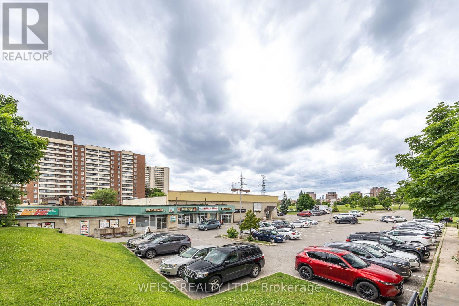 R - 45 Four Winds Drive, Toronto, Ontario  M3J 2T6 - Photo 16 - W12806112