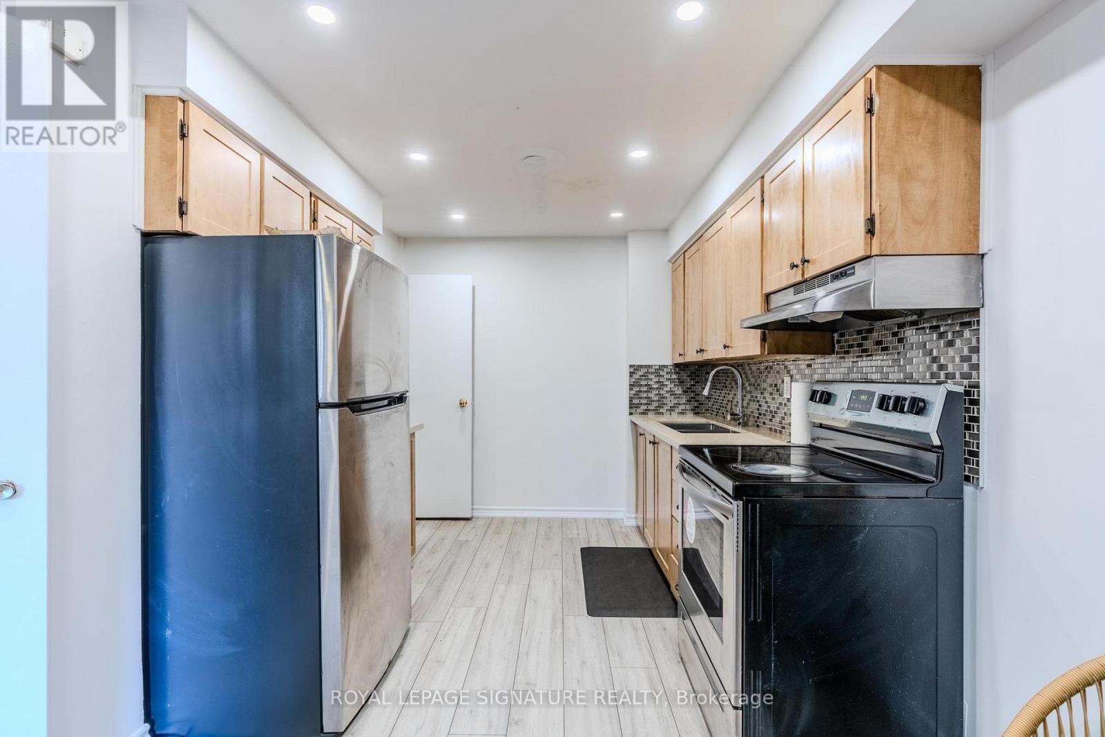 84 - 2170 Bromsgrove Road, Mississauga, Ontario  L5J 4J2 - Photo 2 - W12806144