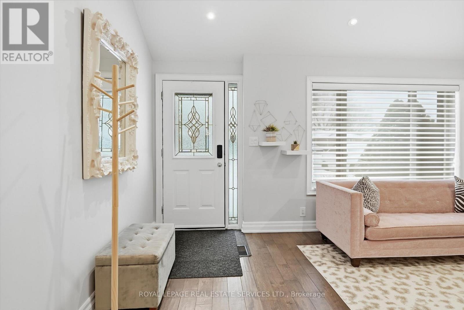 16 Wareside Road, Toronto, Ontario  M9C 3B2 - Photo 6 - W12806180