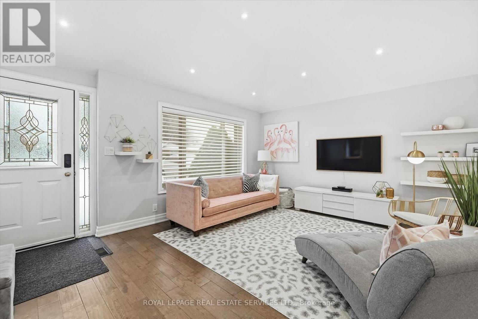 16 Wareside Road, Toronto, Ontario  M9C 3B2 - Photo 8 - W12806180