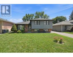 16 WARESIDE ROAD, Toronto, Ontario