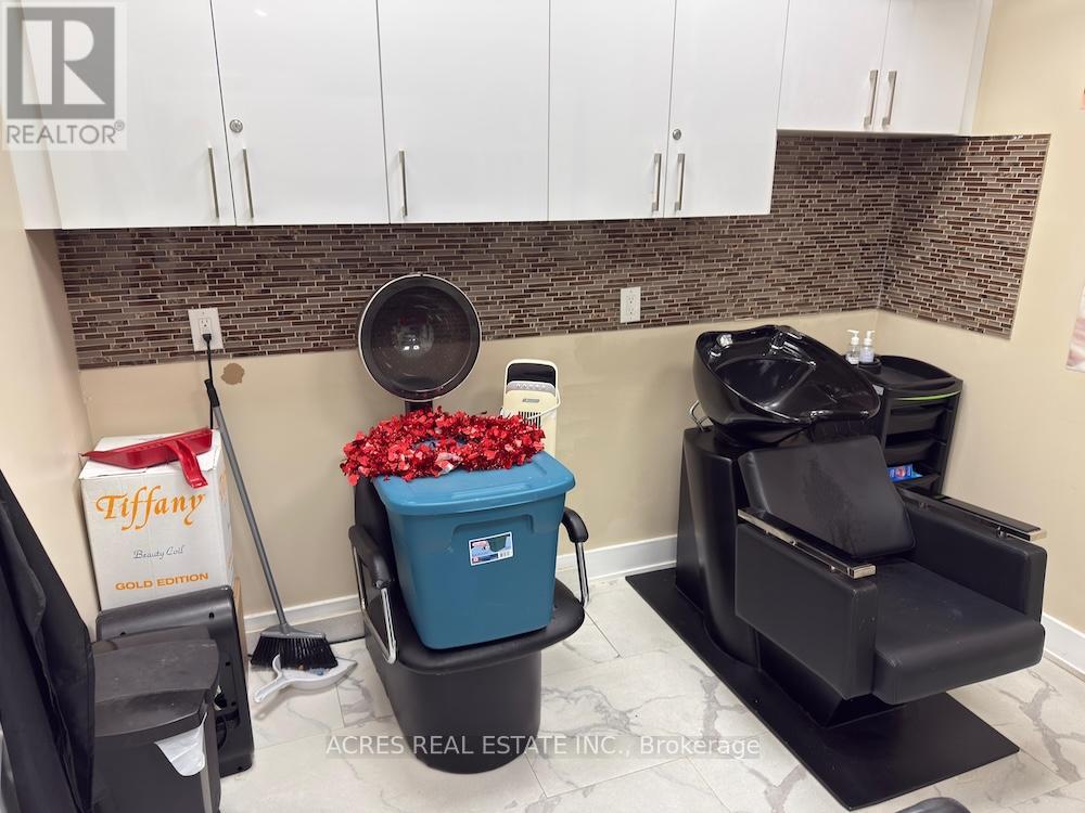 10 - 860 North Park Drive, Brampton (Westgate), Ontario  L6S 4N5 - Photo 30 - W12806190