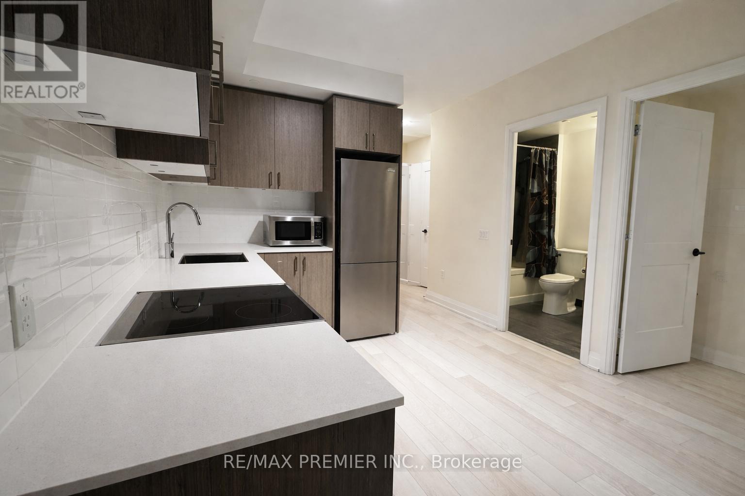 611 - 50 George Butchart Drive, Toronto (Downsview-Roding-Cfb), Ontario  M3K 0C9 - Photo 7 - W12806200