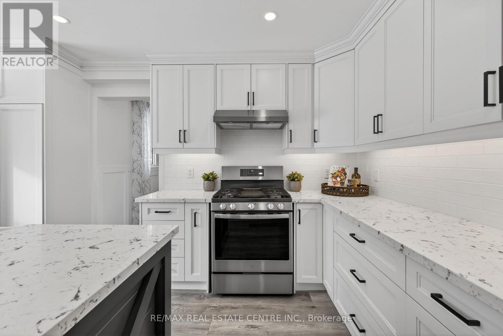 27 De Rose Avenue, Caledon, Ontario L7E 1B6 - Photo 14 - W12806256