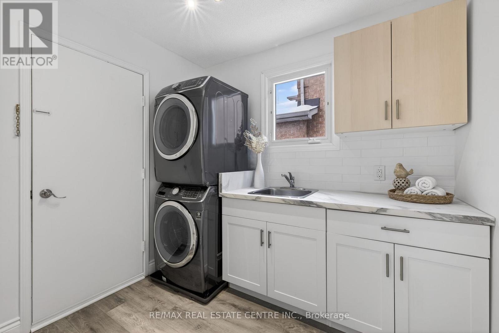 27 De Rose Avenue, Caledon, Ontario L7E 1B6 - Photo 21 - W12806256