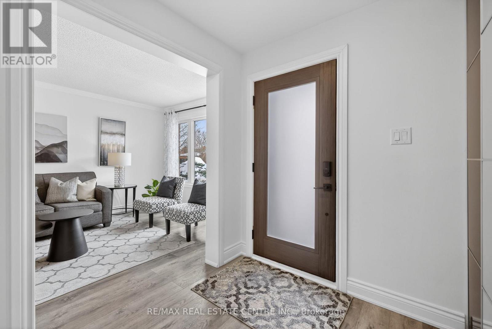 27 De Rose Avenue, Caledon, Ontario L7E 1B6 - Photo 3 - W12806256