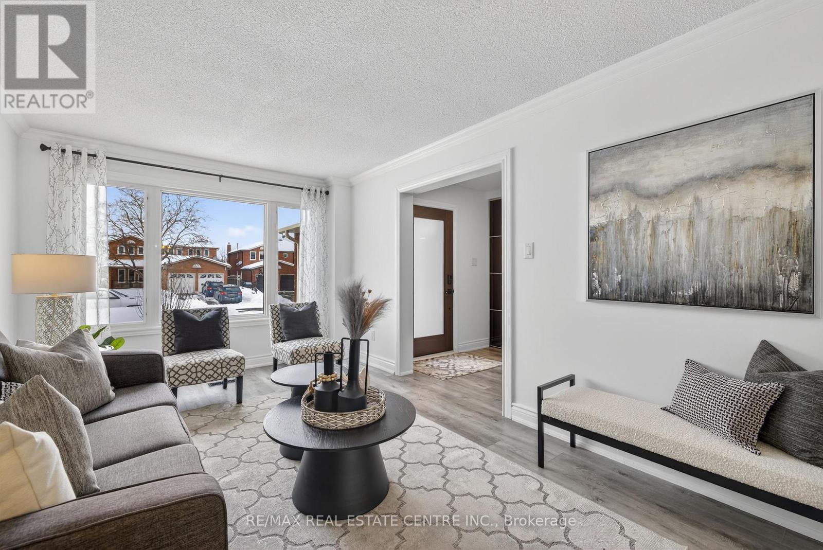 27 De Rose Avenue, Caledon, Ontario L7E 1B6 - Photo 6 - W12806256