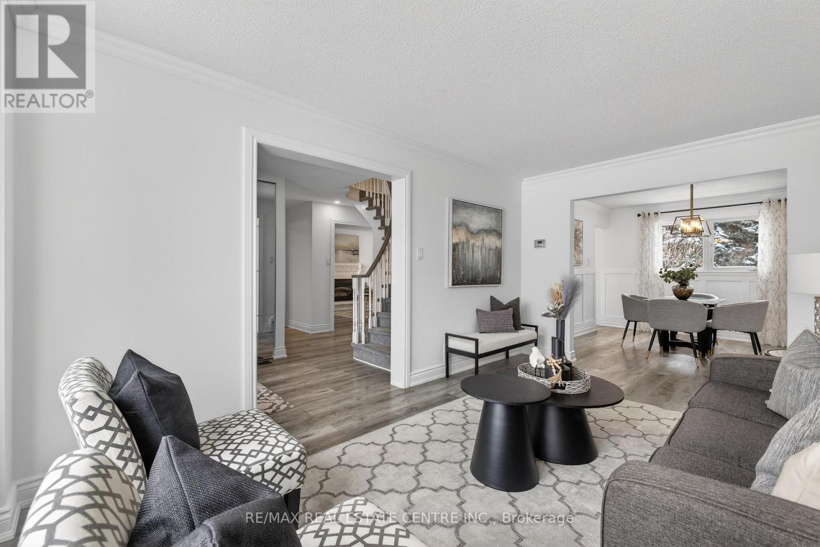 27 De Rose Avenue, Caledon, Ontario L7E 1B6 - Photo 8 - W12806256