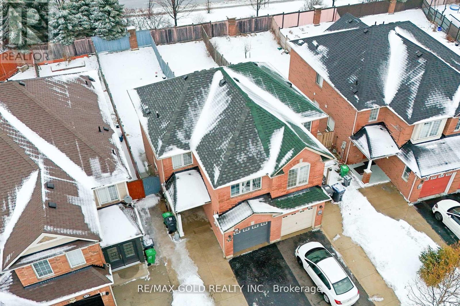 61 Bottomwood Street, Brampton, Ontario  L6S 0A4 - Photo 3 - W12806264