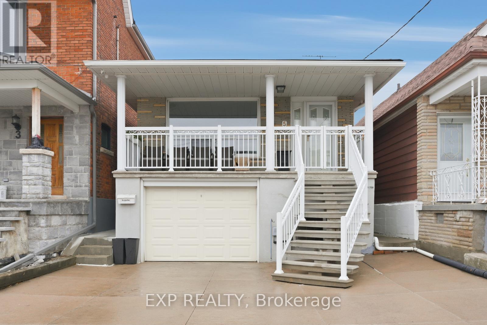 5 HATHERLEY ROAD, Toronto, Ontario