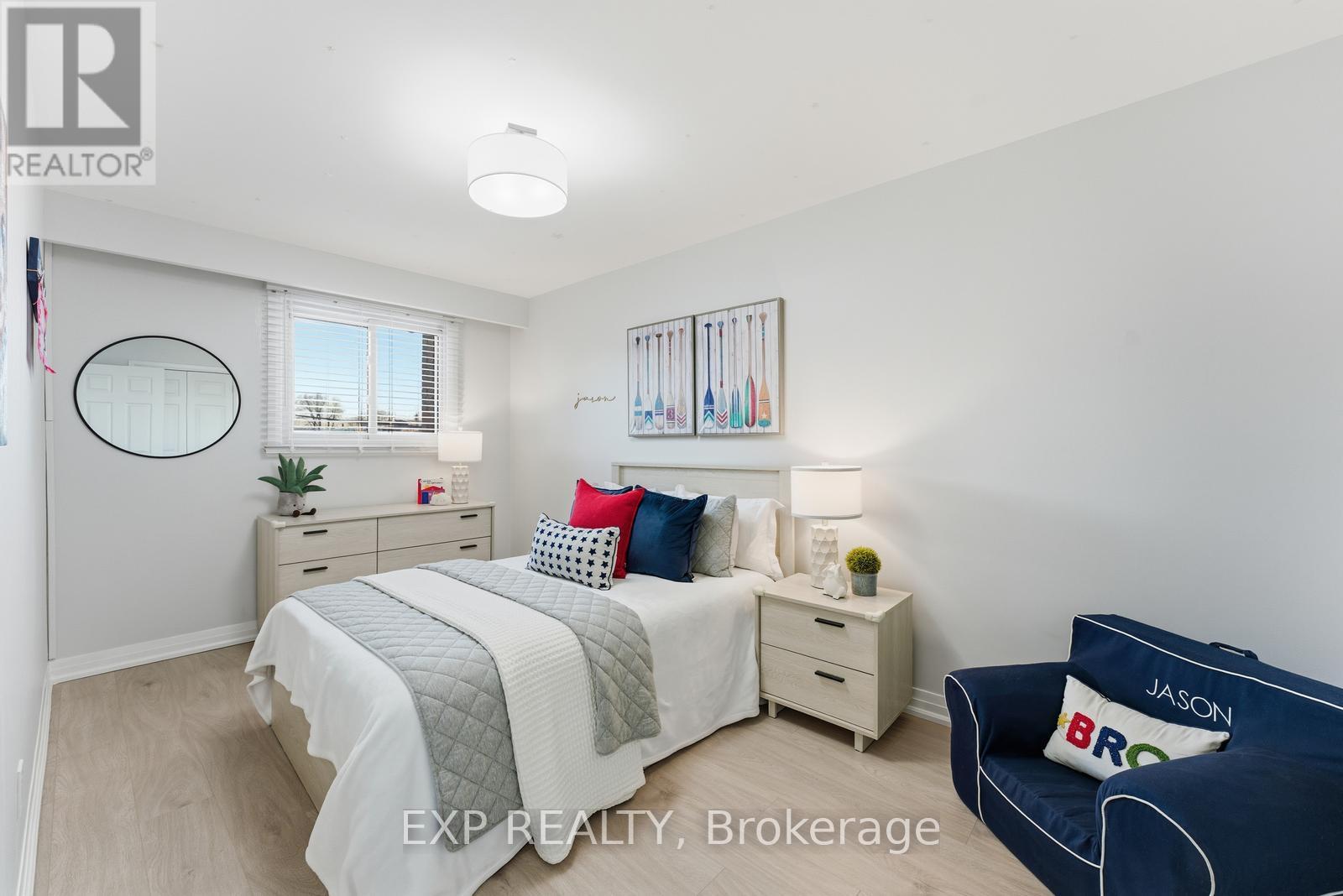 5 Hatherley Road, Toronto, Ontario  M6E 1V8 - Photo 14 - W12806274