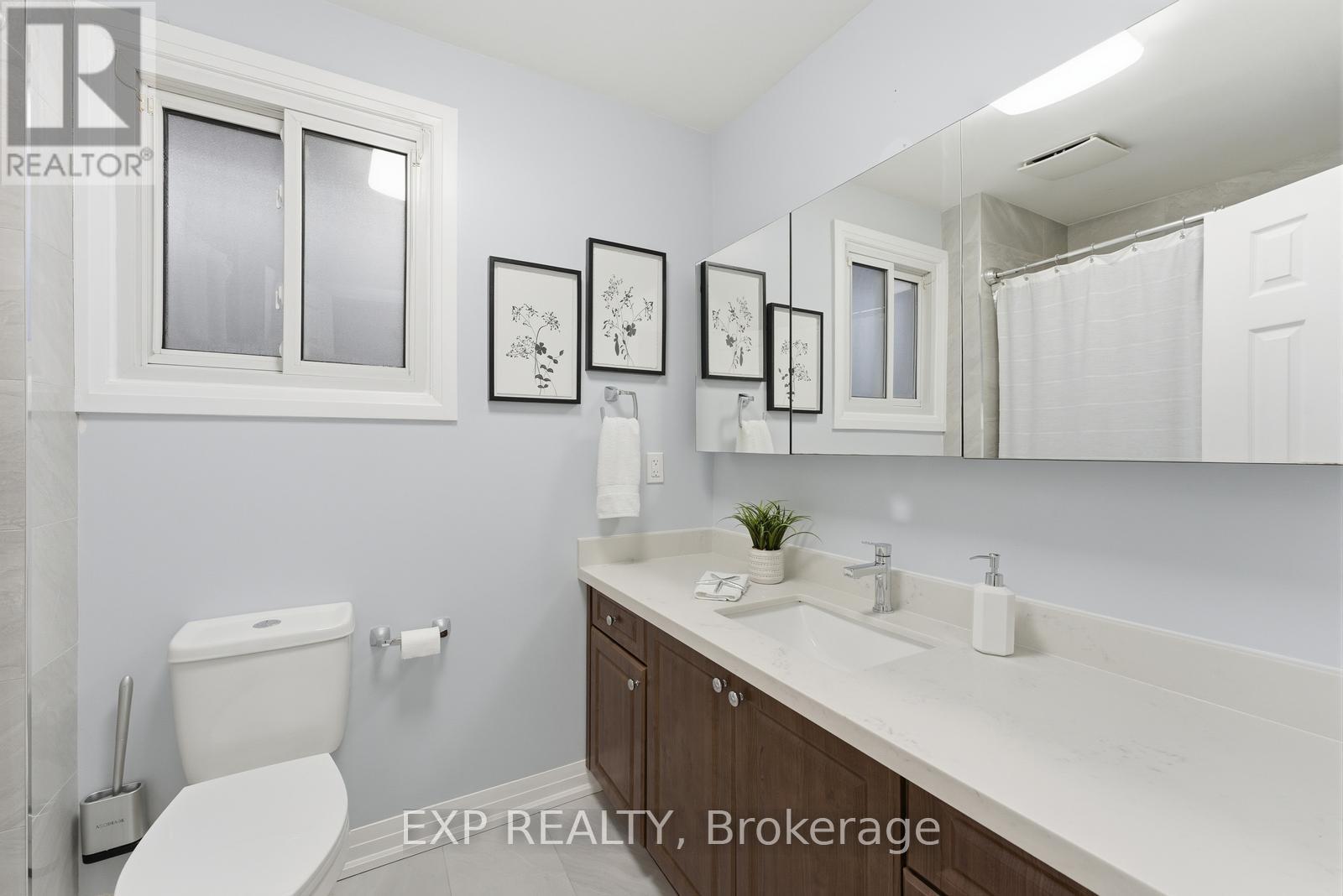 5 Hatherley Road, Toronto, Ontario  M6E 1V8 - Photo 16 - W12806274