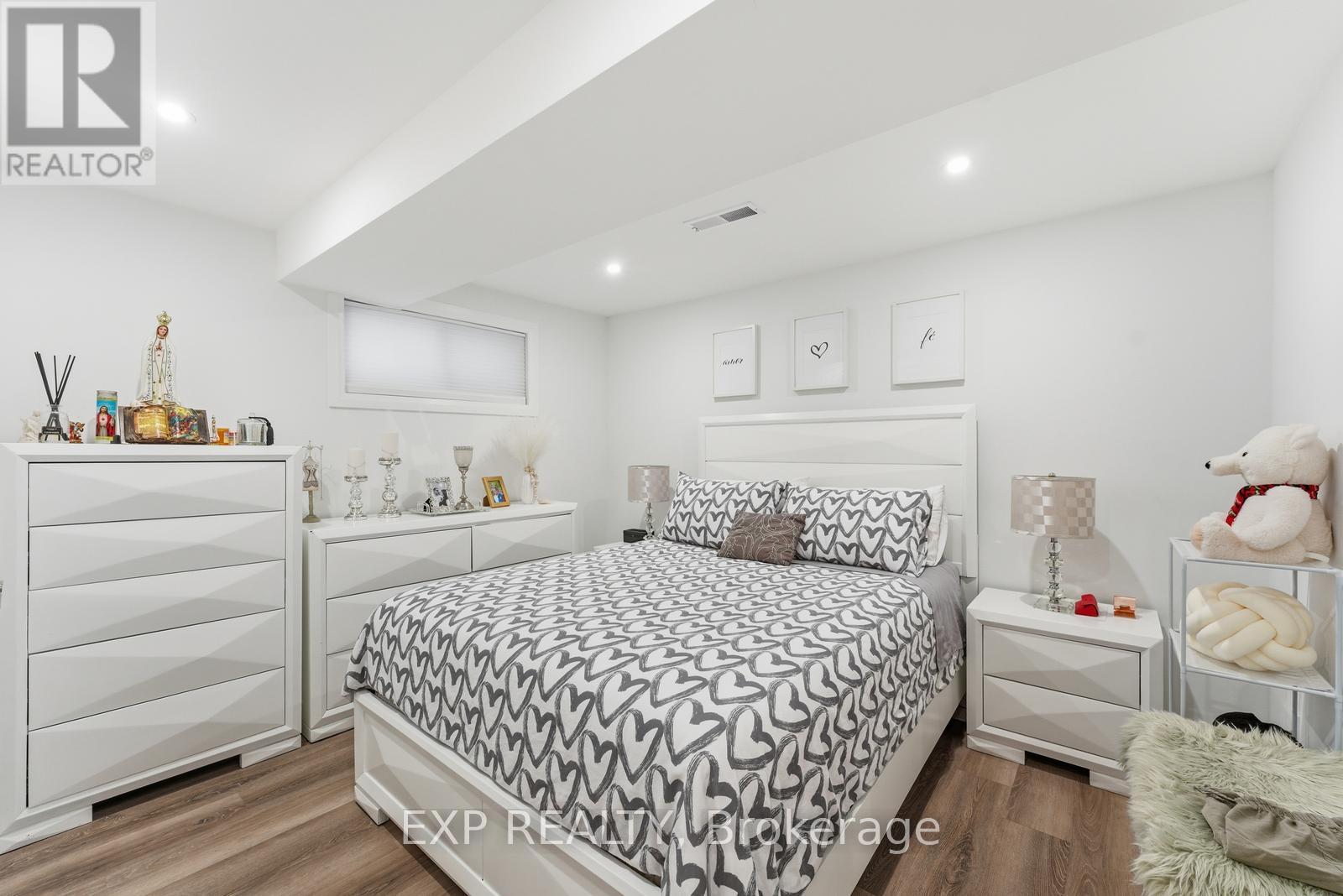 5 Hatherley Road, Toronto, Ontario  M6E 1V8 - Photo 22 - W12806274