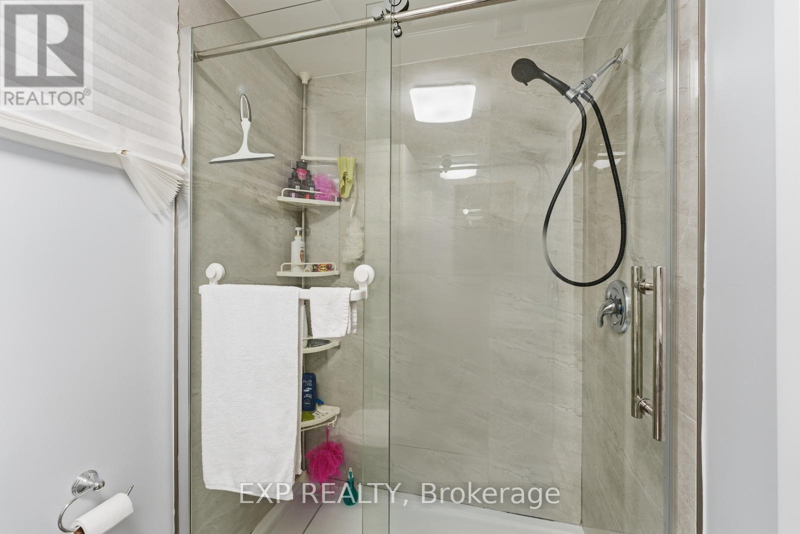 5 Hatherley Road, Toronto, Ontario  M6E 1V8 - Photo 28 - W12806274