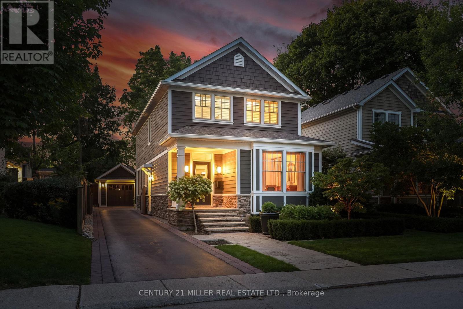 45 Head Street, Oakville, Ontario  L6K 1L4 - Photo 3 - W12806280