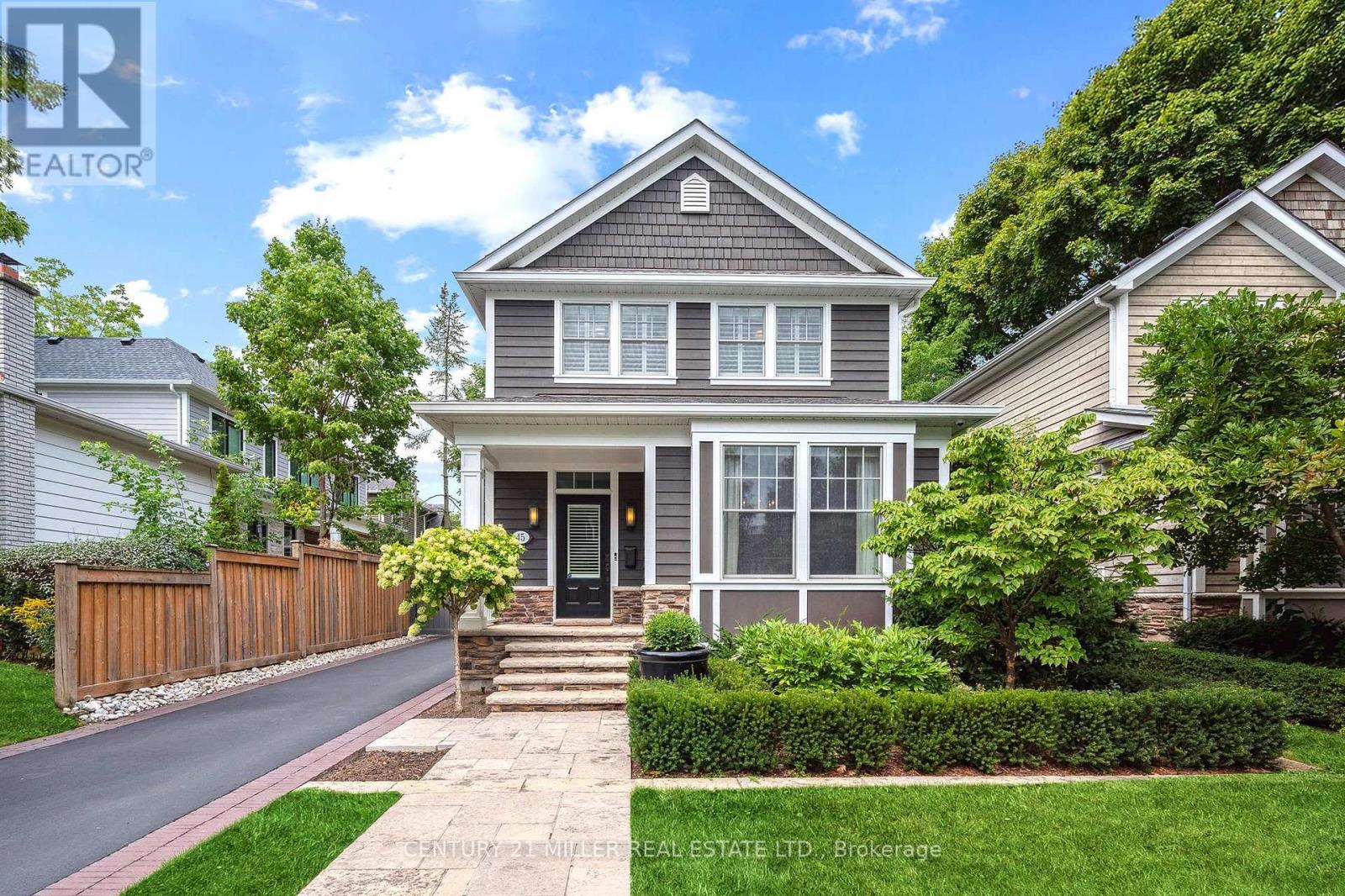 45 Head Street, Oakville, Ontario  L6K 1L4 - Photo 4 - W12806280