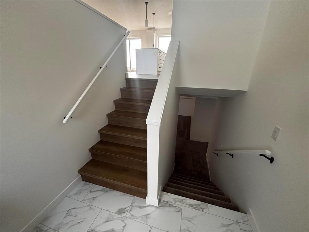 69 Harvest Bay, Blumenort, Manitoba  R5G 2X3 - Photo 2 - 202600578