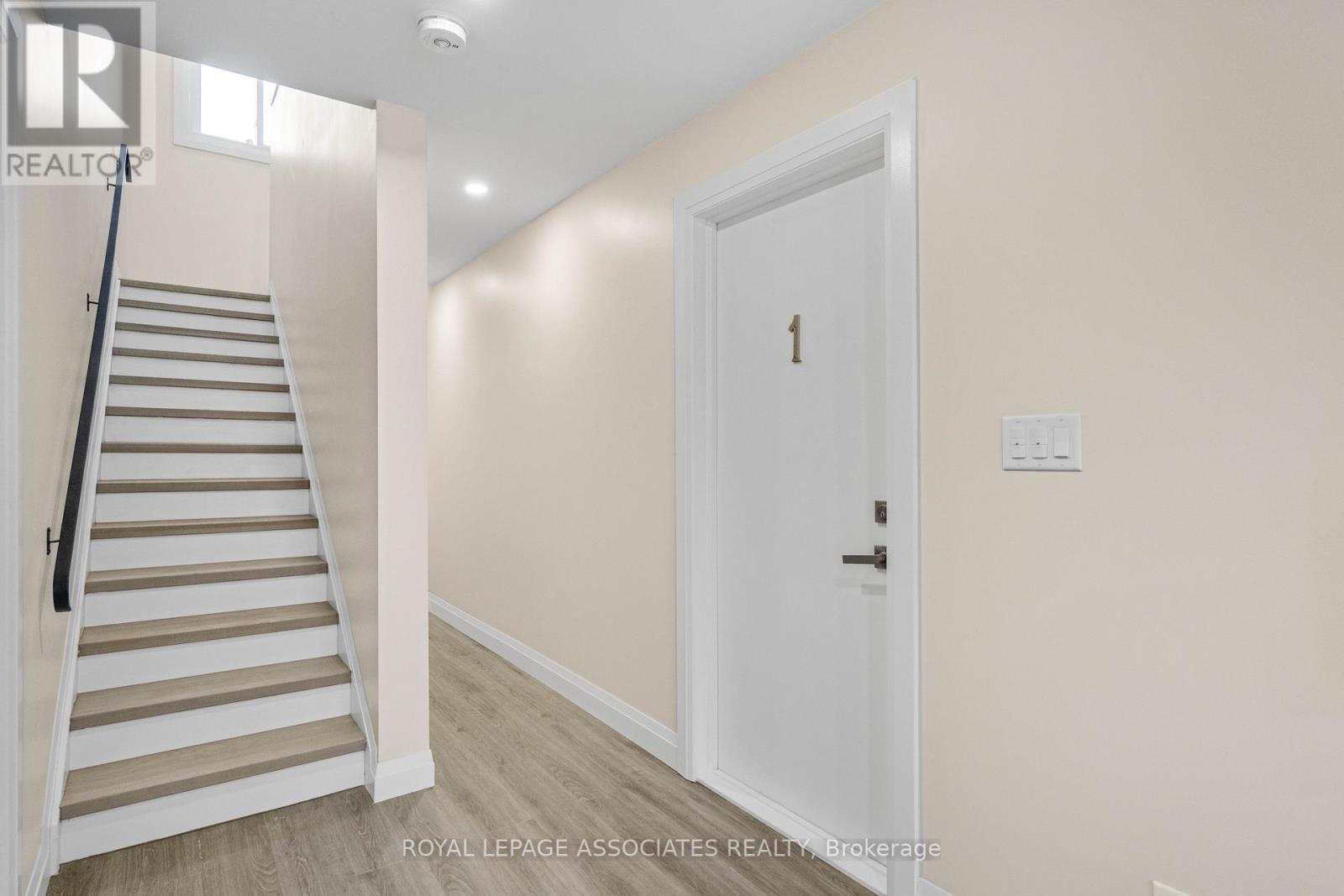 98 Sixth Avenue, Brantford, Ontario  N3S 1B2 - Photo 26 - X12806228