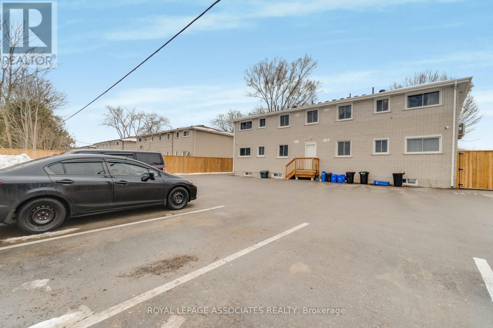 98 Sixth Avenue, Brantford, Ontario  N3S 1B2 - Photo 32 - X12806228