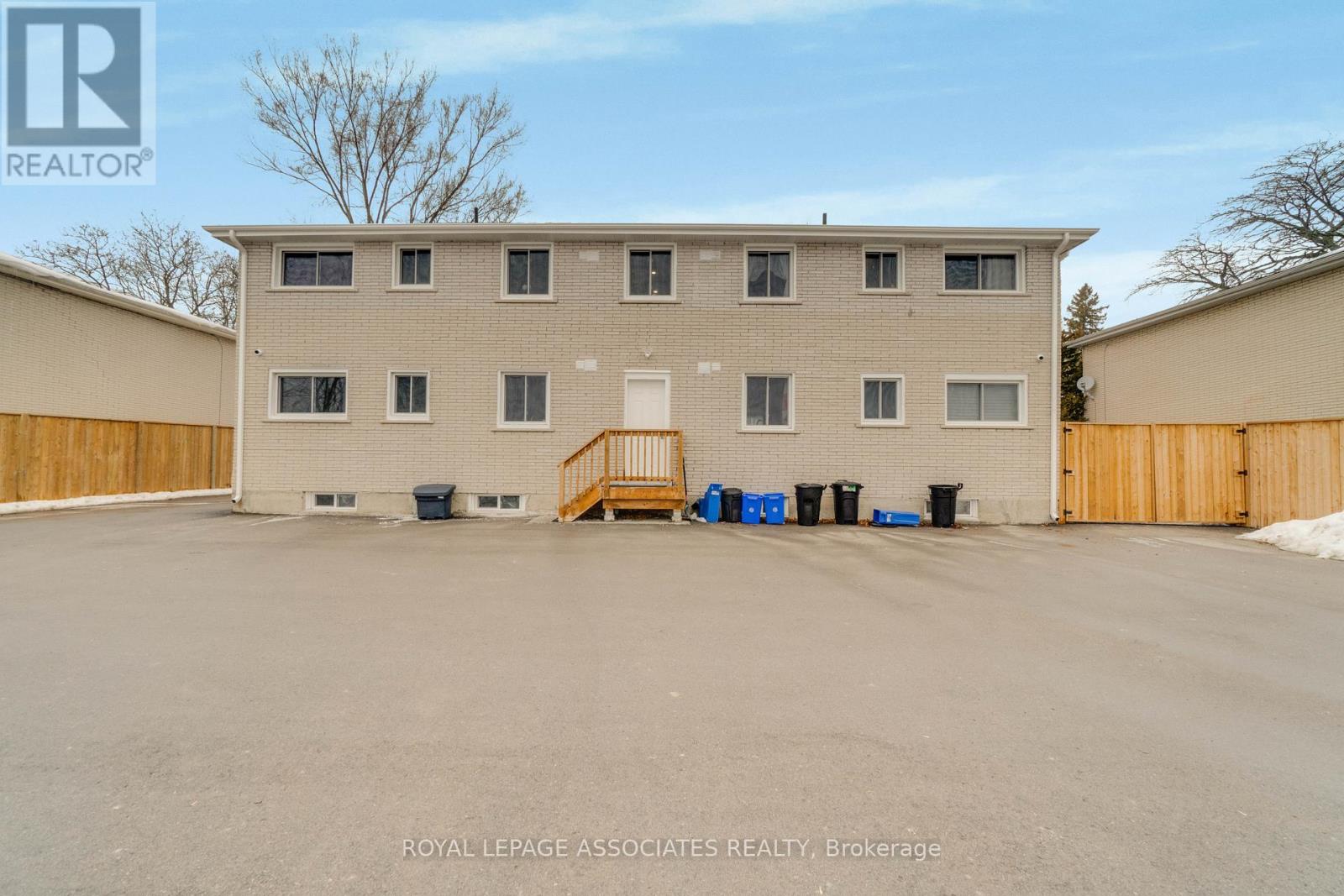 98 Sixth Avenue, Brantford, Ontario  N3S 1B2 - Photo 33 - X12806228