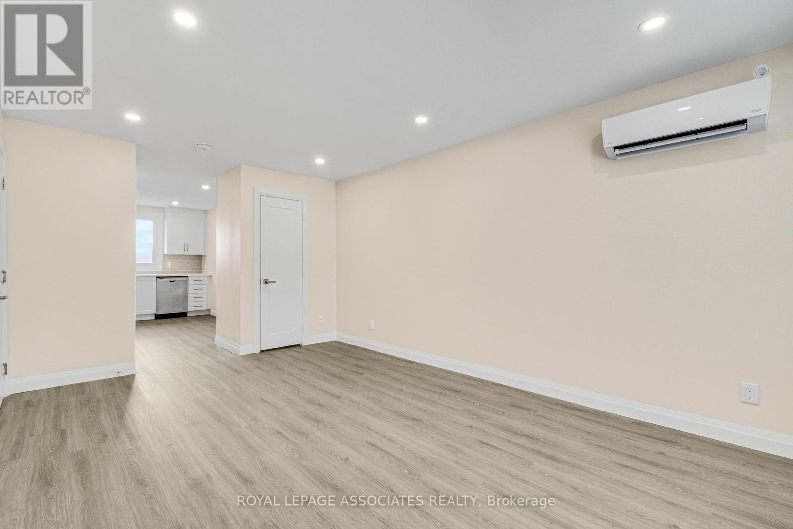 98 Sixth Avenue, Brantford, Ontario  N3S 1B2 - Photo 9 - X12806228