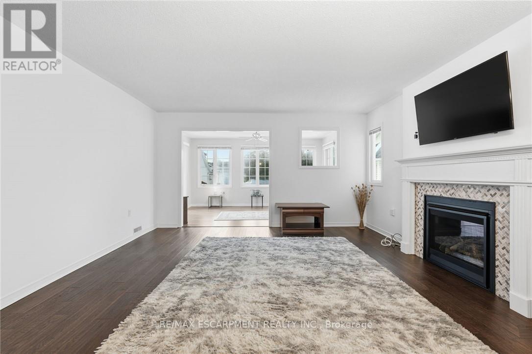 360 Silverbirch Boulevard, Hamilton, Ontario  L0R 1W0 - Photo 13 - X12806240