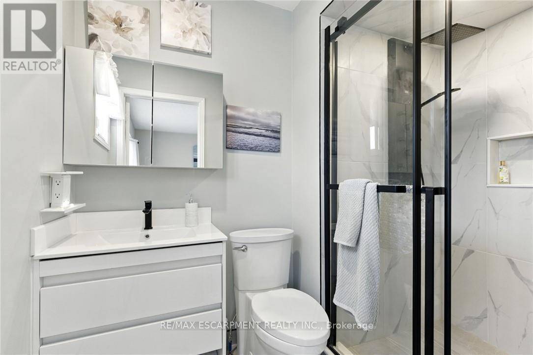 360 Silverbirch Boulevard, Hamilton, Ontario  L0R 1W0 - Photo 5 - X12806240