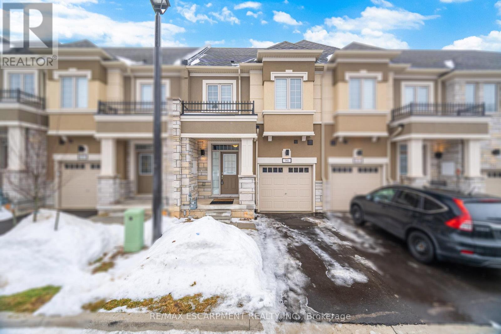 96 - 305 Garner Road W, Hamilton, Ontario  L9G 3K9 - Photo 3 - X12776206