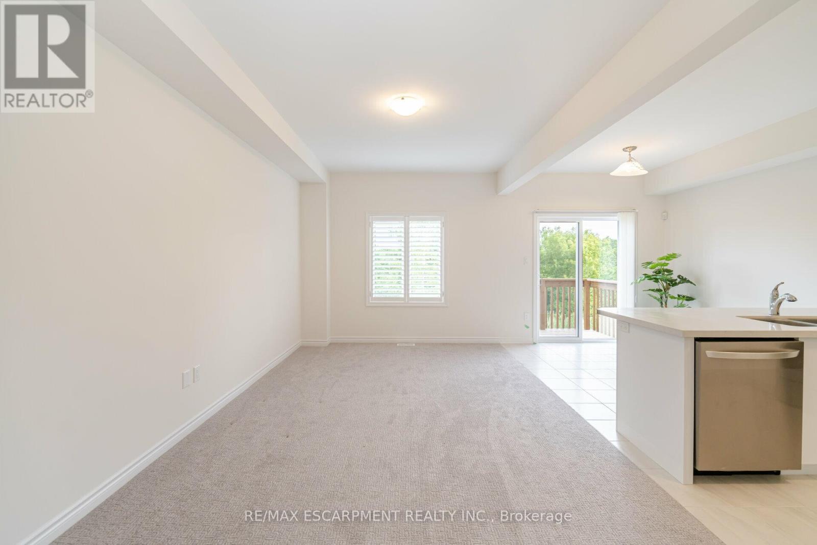 96 - 305 Garner Road W, Hamilton, Ontario  L9G 3K9 - Photo 12 - X12776206