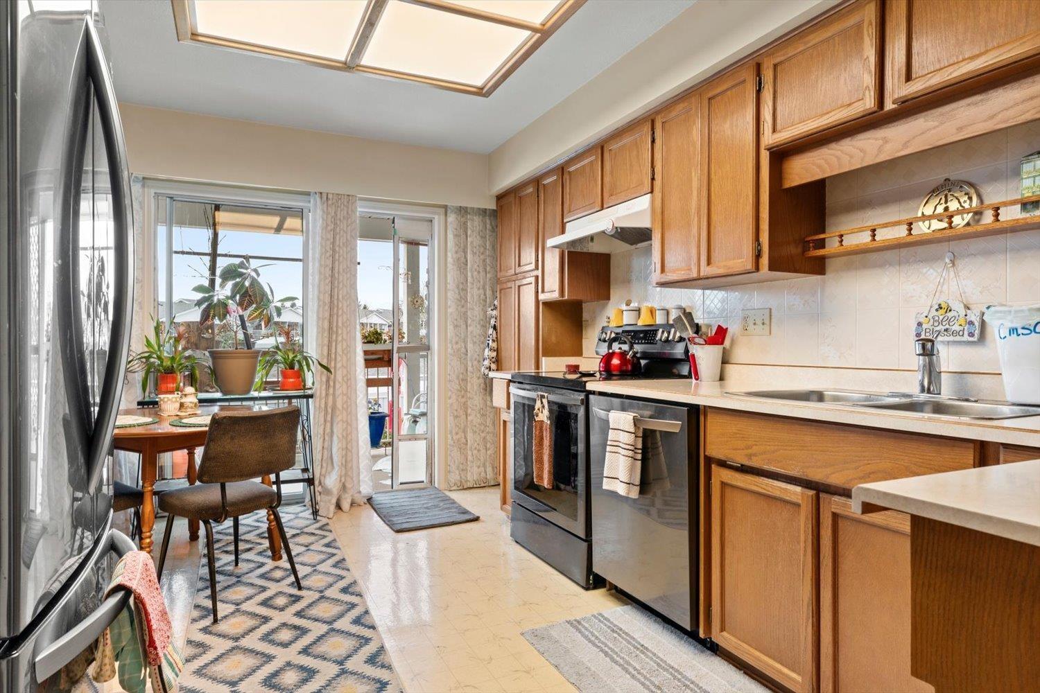 256 32691 Garibaldi Drive, Abbotsford, British Columbia  V2T 5T7 - Photo 5 - R3091817