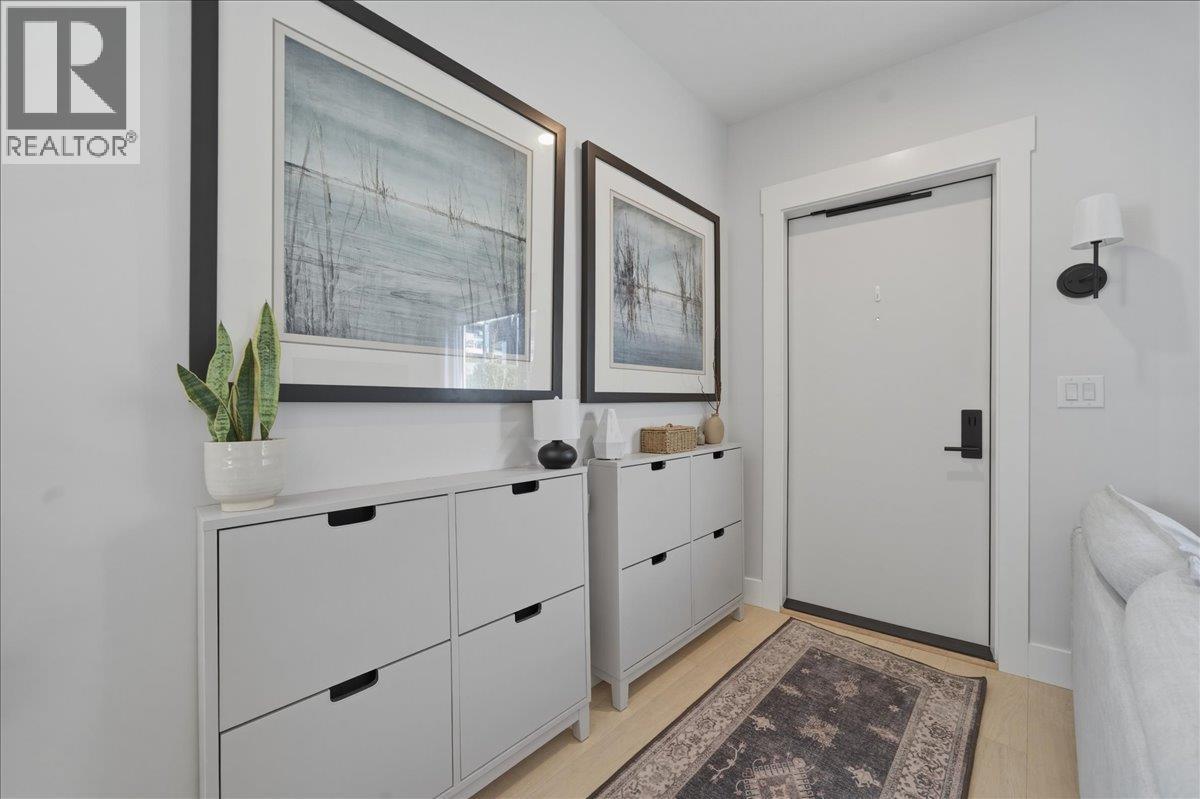 123 12040 Plaza Street, Maple Ridge, British Columbia  V2X 5X9 - Photo 3 - R3091840