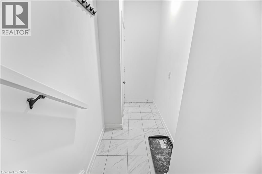 3062 Sixth Line Unit# 342, Oakville, Ontario  L6M 1P8 - Photo 3 - 40806488