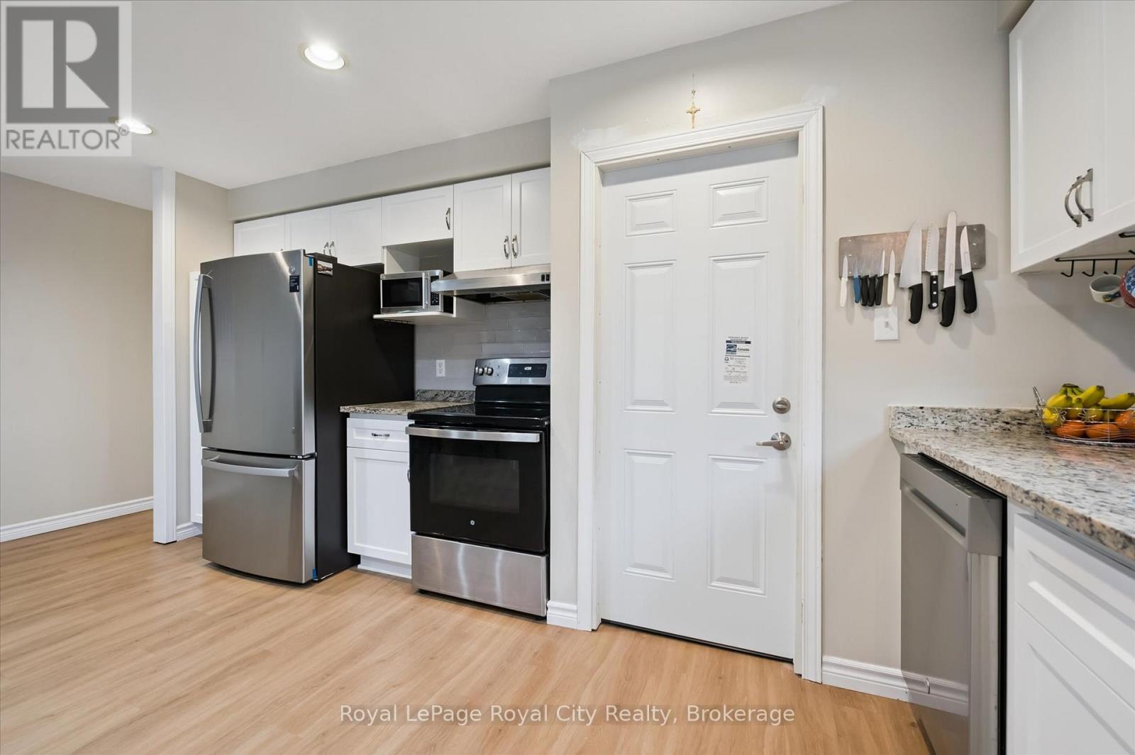 45 Borland Drive, Guelph, Ontario  N1G 5B5 - Photo 7 - X12806324