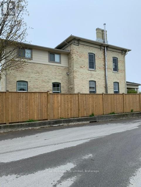 433 Broadway Street, Kincardine, Ontario  N2Z 2G5 - Photo 34 - X12806440