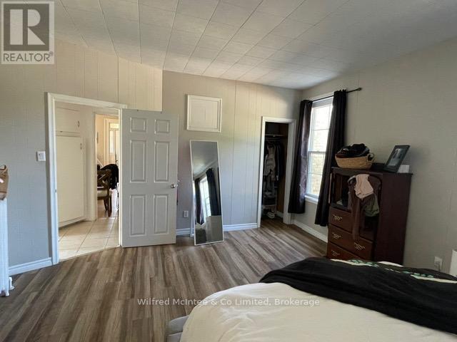 433 Broadway Street, Kincardine, Ontario  N2Z 2G5 - Photo 7 - X12806440