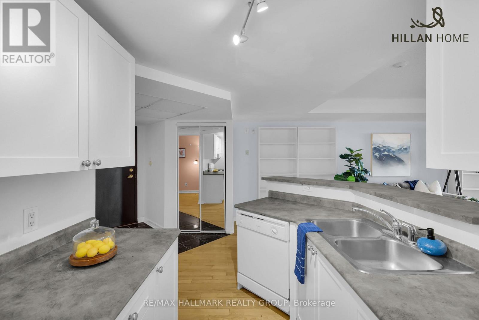 4e - 310 Central Park Drive, Ottawa, Ontario  K2C 4G4 - Photo 30 - X12806478