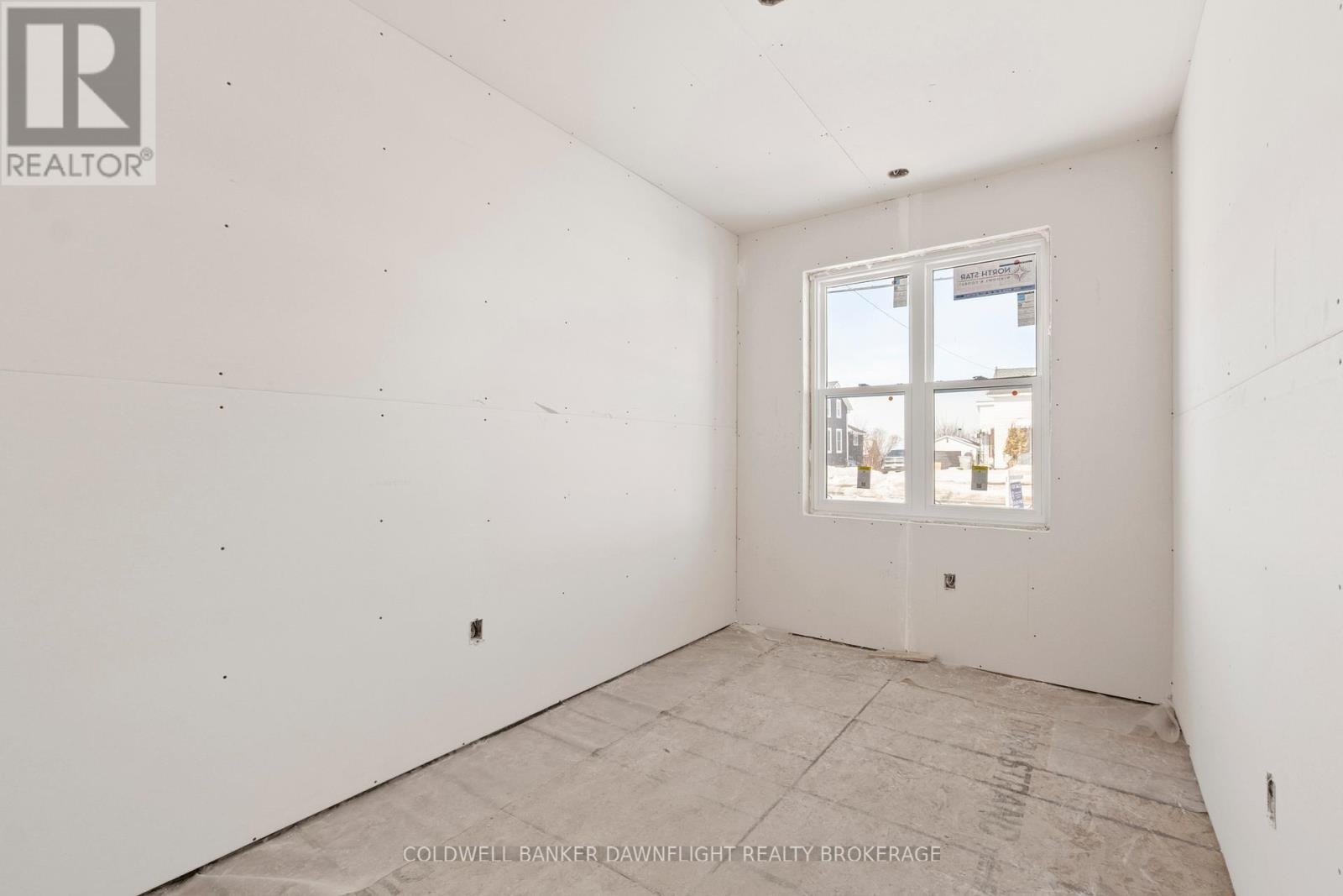 Photo 13 of 22 for 115 Victoria Avenue