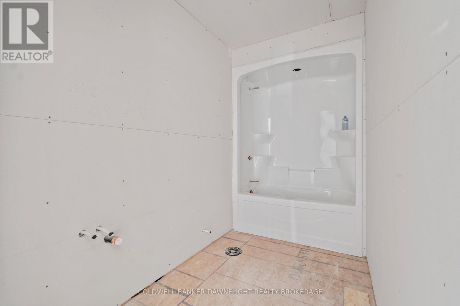 Photo 6 of 22 for 115 Victoria Avenue