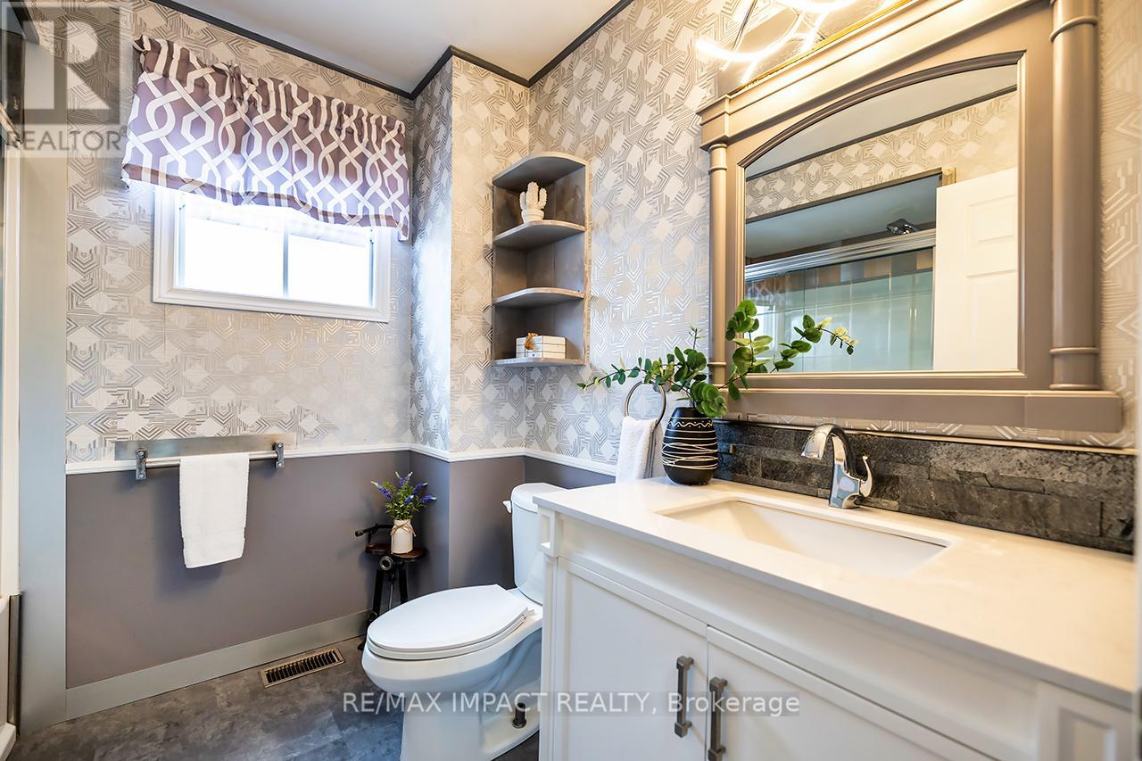 25 Soper Creek Drive, Clarington, Ontario  L1C 4G3 - Photo 11 - E12806416