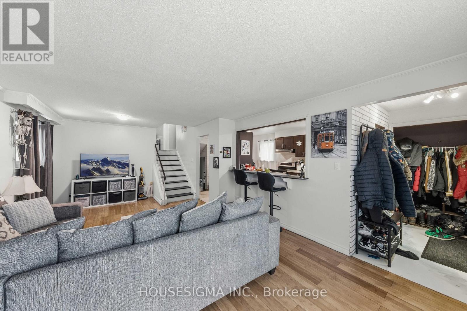 7 Briarbluff Avenue, Toronto, Ontario  M1E 3H2 - Photo 6 - E12806484