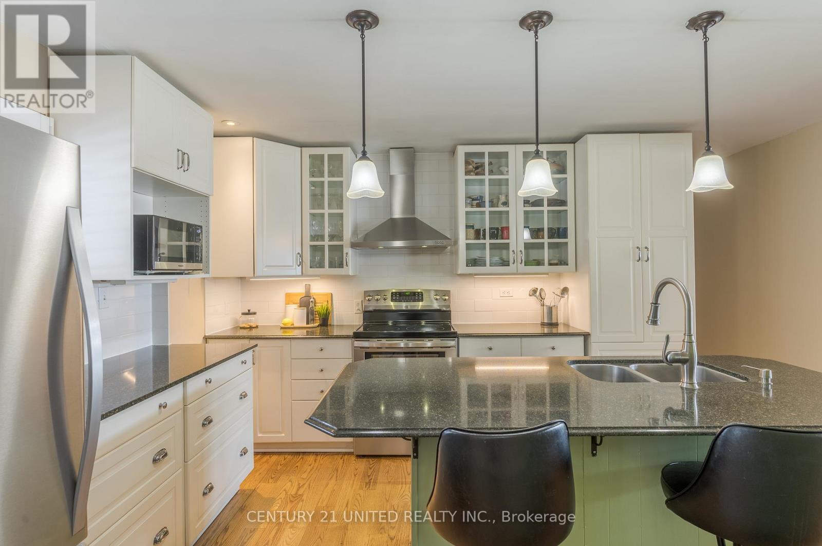 1 Lakeshore Boulevard, Selwyn, Ontario  K0L 1T0 - Photo 10 - X12806356