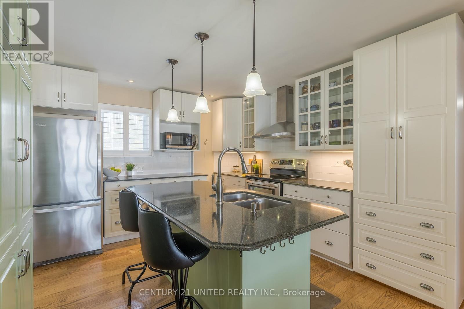 1 Lakeshore Boulevard, Selwyn, Ontario  K0L 1T0 - Photo 9 - X12806356