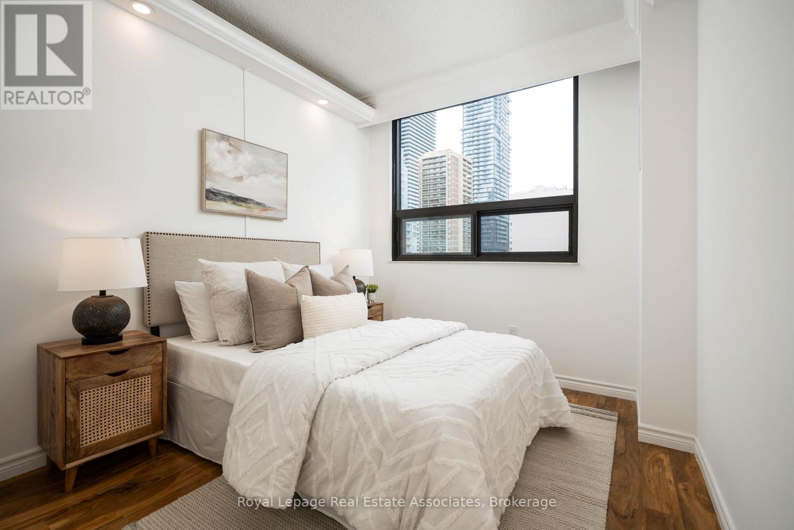 702 - 86 Gloucester Street, Toronto, Ontario  M4Y 2S2 - Photo 28 - C12806398