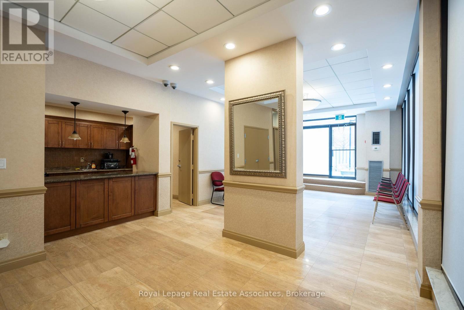 702 - 86 Gloucester Street, Toronto, Ontario  M4Y 2S2 - Photo 35 - C12806398