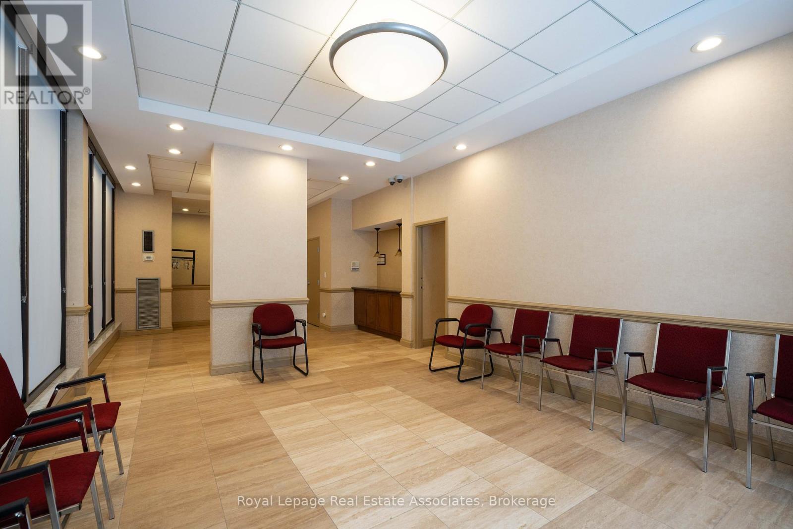 702 - 86 Gloucester Street, Toronto, Ontario  M4Y 2S2 - Photo 37 - C12806398