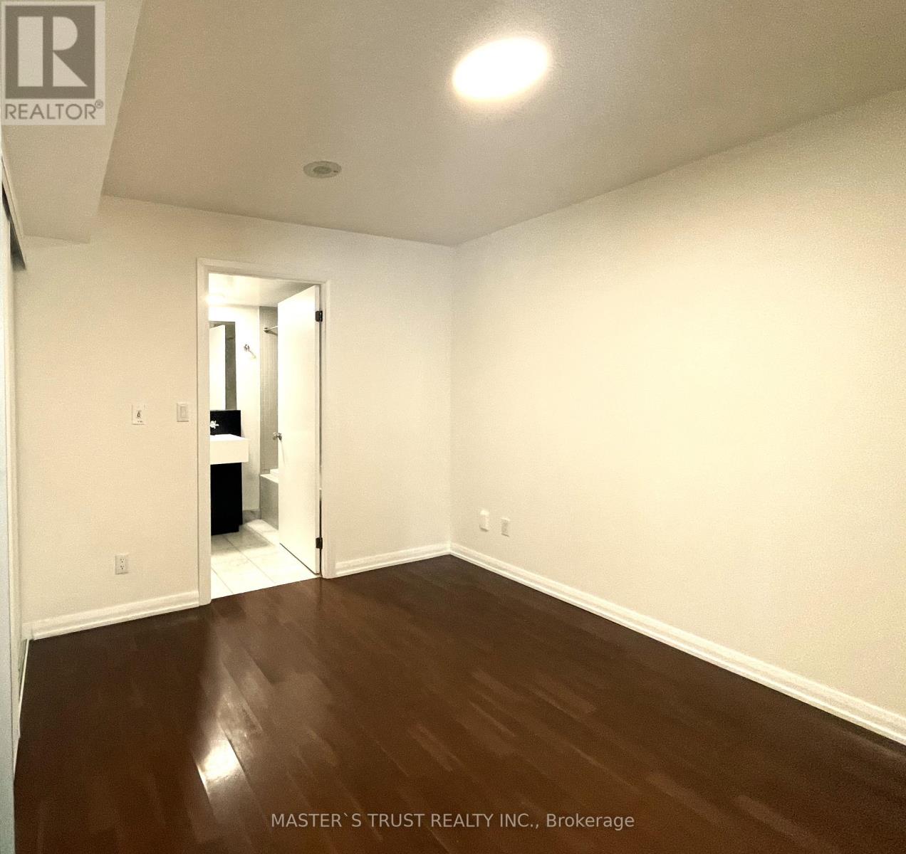 321 - 18 Beverley Street, Toronto, Ontario  M5T 3L2 - Photo 10 - C12806404