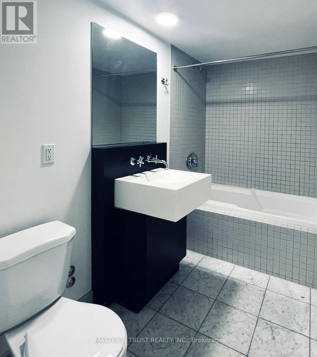 321 - 18 Beverley Street, Toronto, Ontario  M5T 3L2 - Photo 11 - C12806404